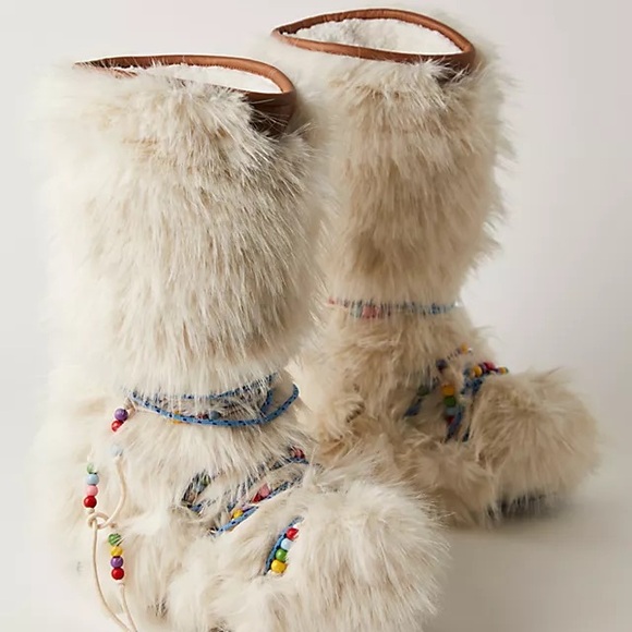 Apres All Day Beaded Boots - Free People Fur Boots - Picture 5 of 12